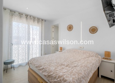 Sale - Villa - Orihuela Costa - Villamartín