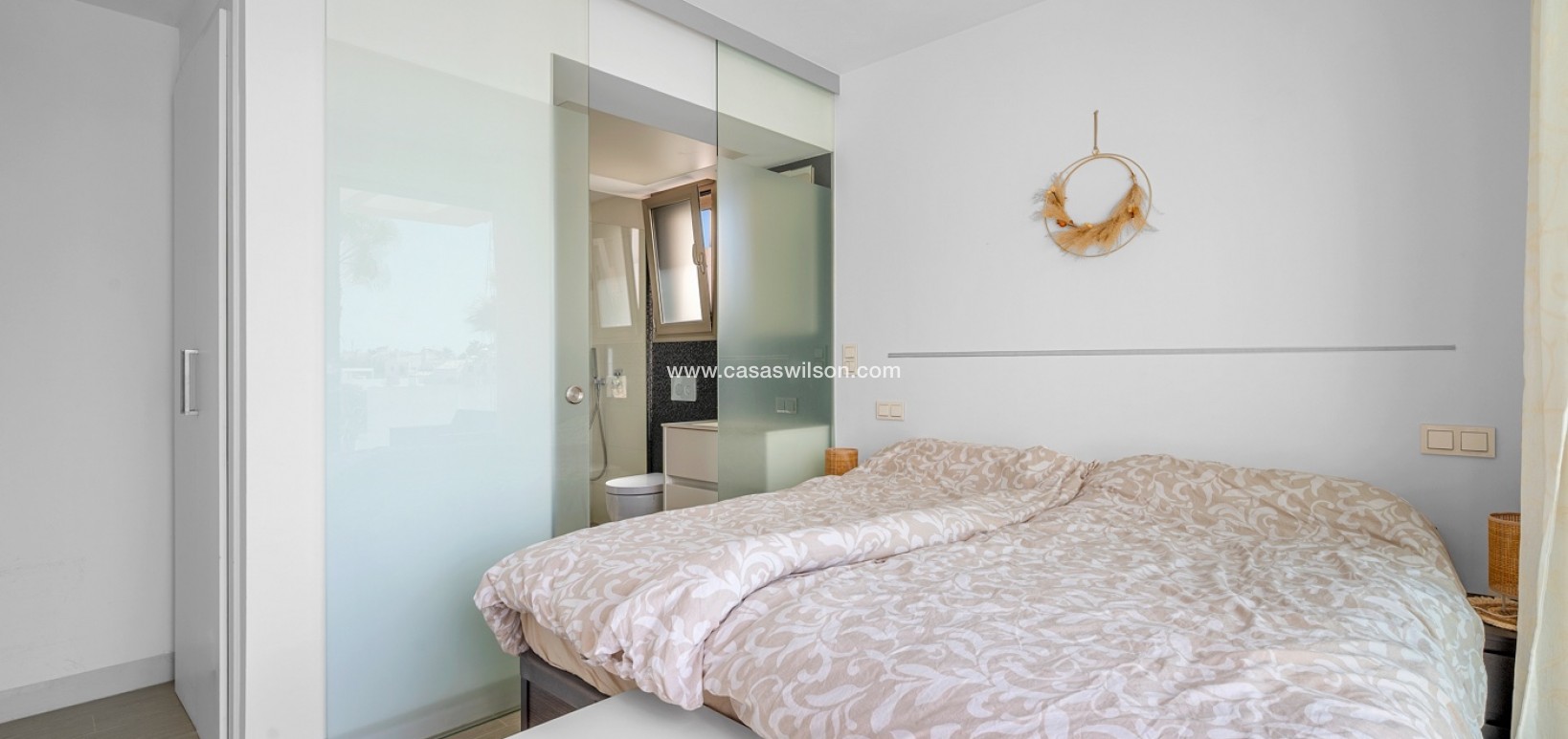 Sale - Villa - Orihuela Costa - Villamartín