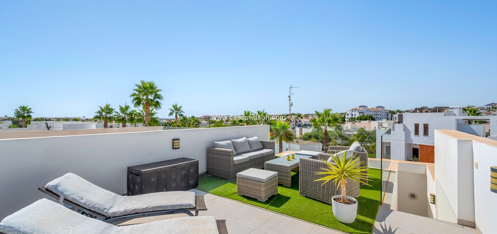 Sale - Villa - Orihuela Costa - Villamartín