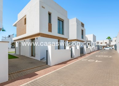Sale - Villa - Orihuela Costa - Villamartín
