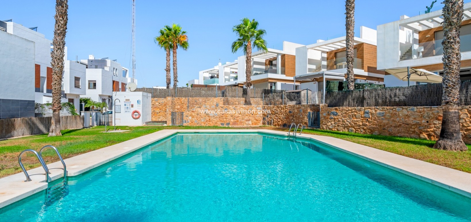 Sale - Villa - Orihuela Costa - Villamartín