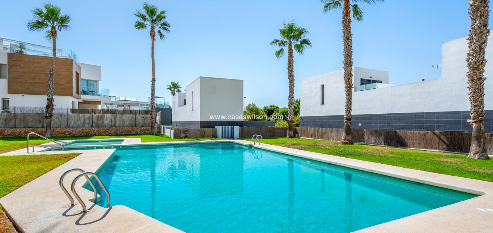 Sale - Villa - Orihuela Costa - Villamartín