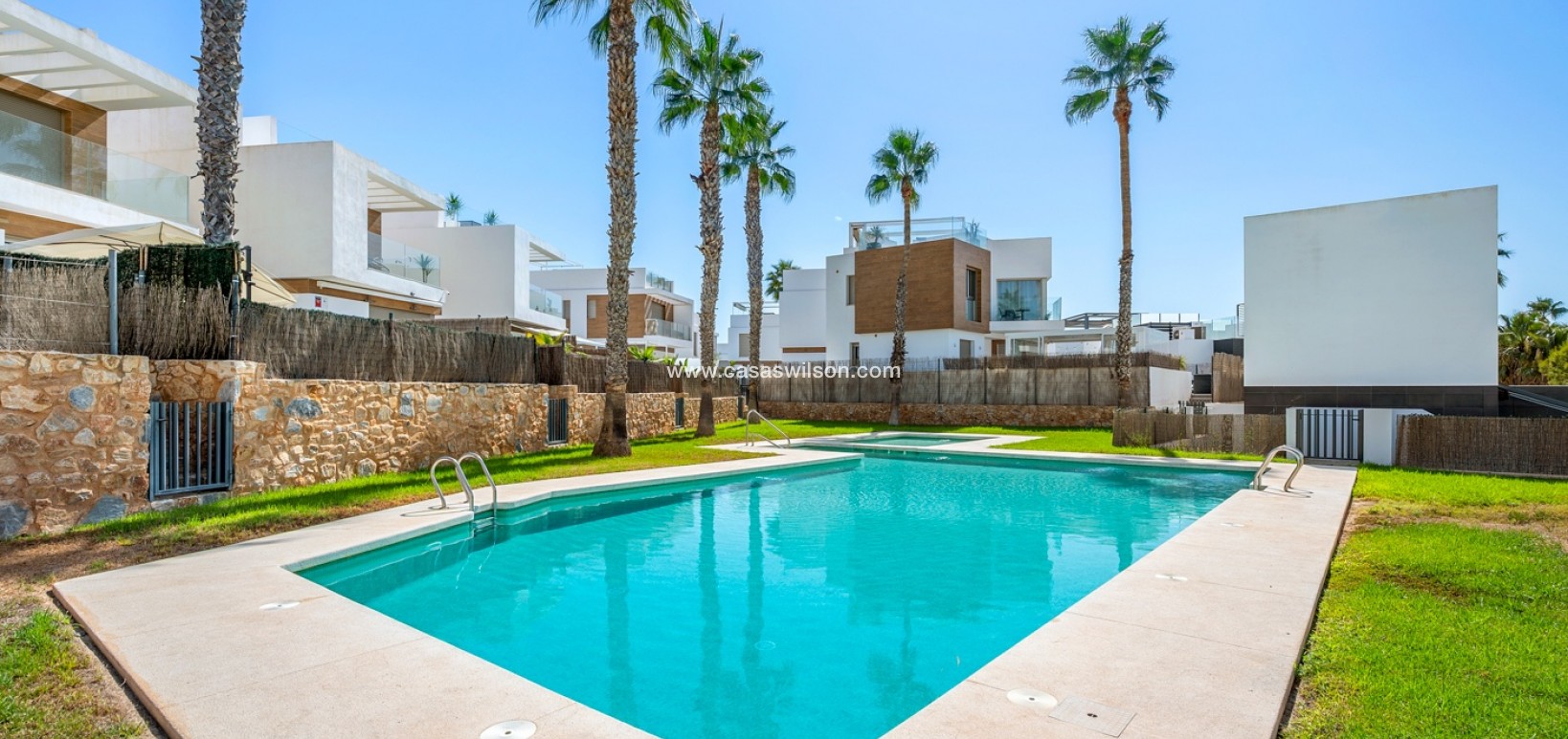 Sale - Villa - Orihuela Costa - Villamartín