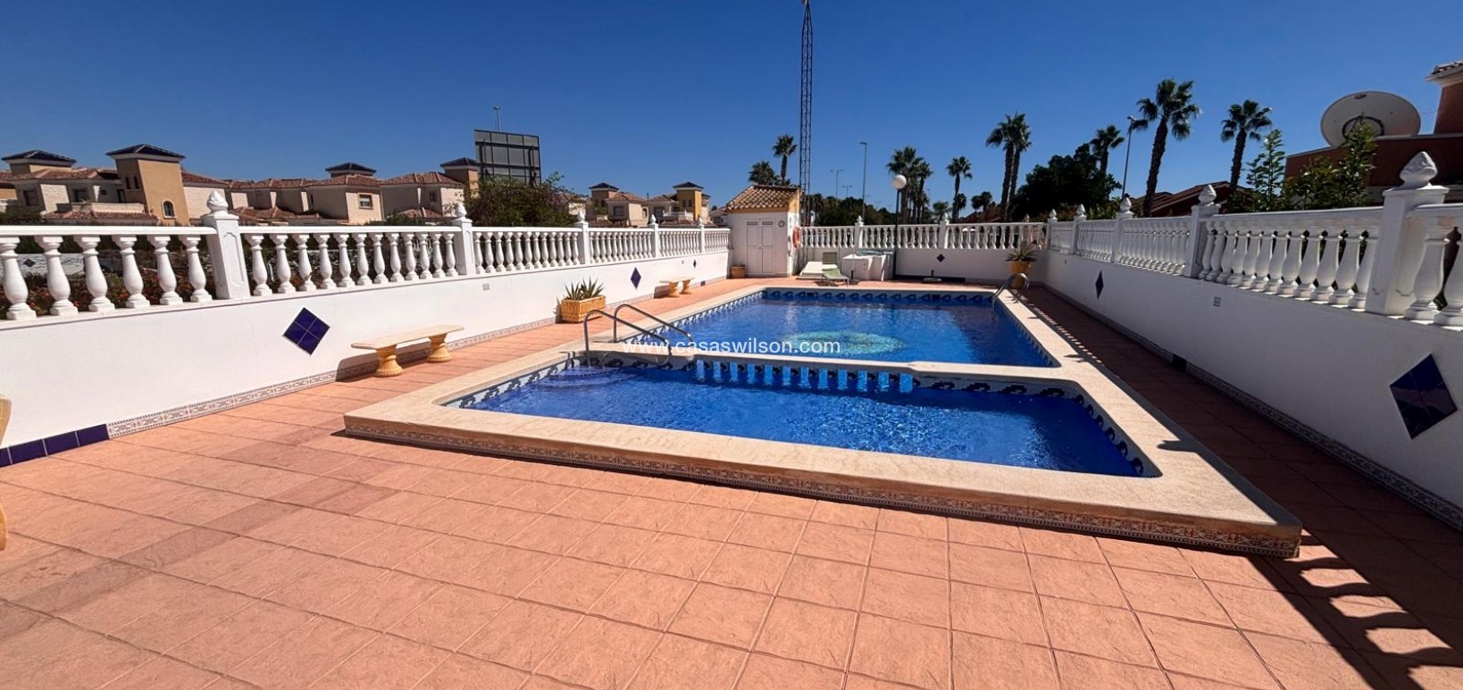 Sale - Villa - El Campo