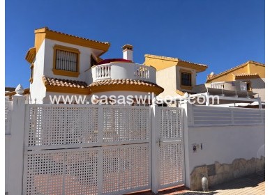 Sale - Villa - El Campo