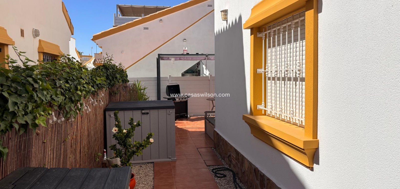 Sale - Villa - El Campo