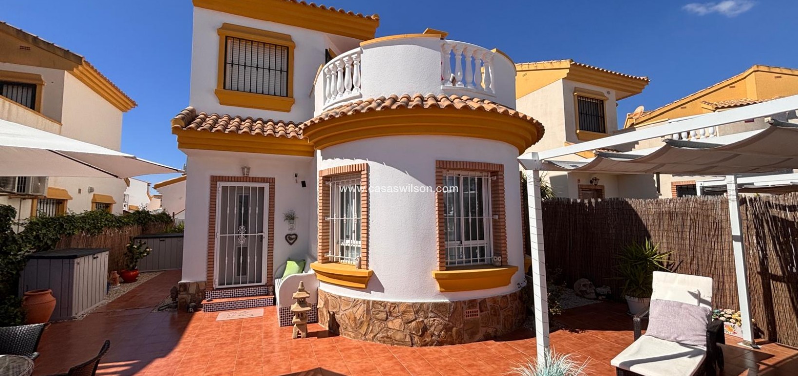 Sale - Villa - El Campo