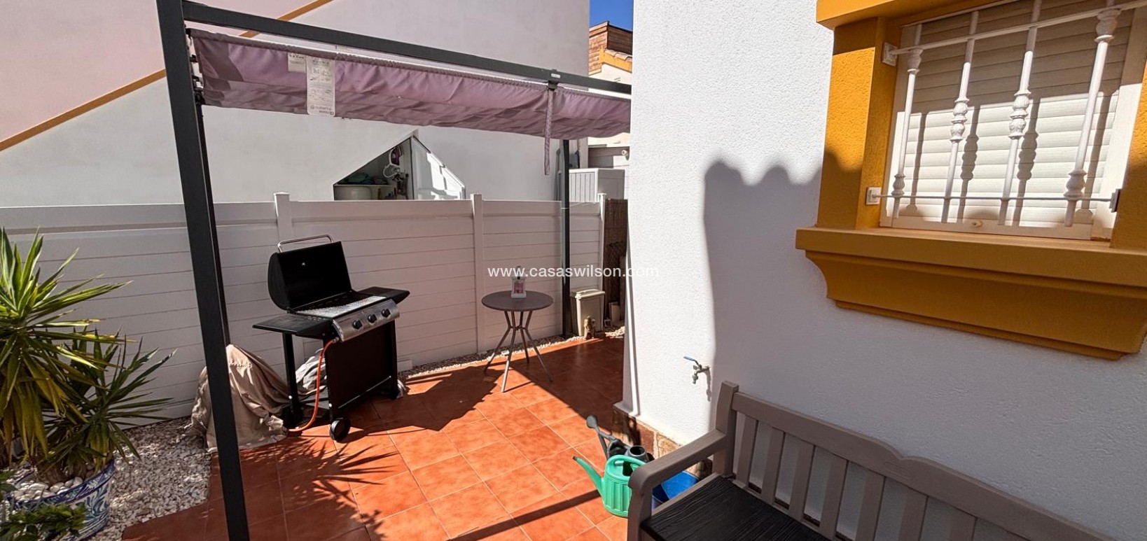 Sale - Villa - El Campo