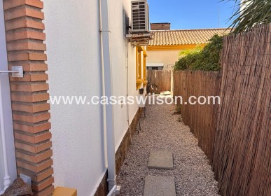 Sale - Villa - El Campo