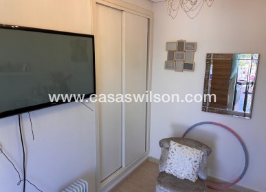 Sale - Villa - El Campo