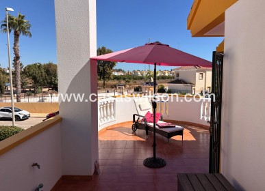 Sale - Villa - El Campo