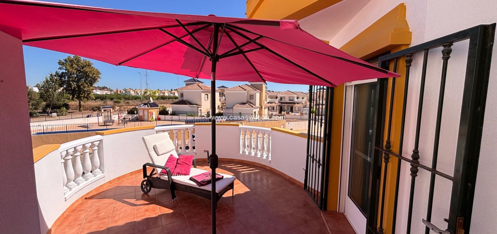 Sale - Villa - El Campo