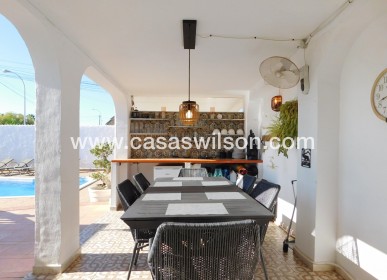 Sale - Villa - Torrevieja - San Luis