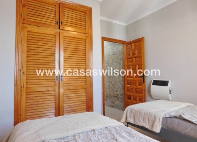 Sale - Villa - Torrevieja - San Luis
