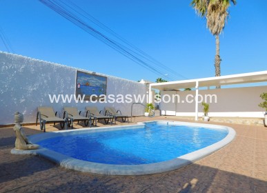 Sale - Villa - Torrevieja - San Luis