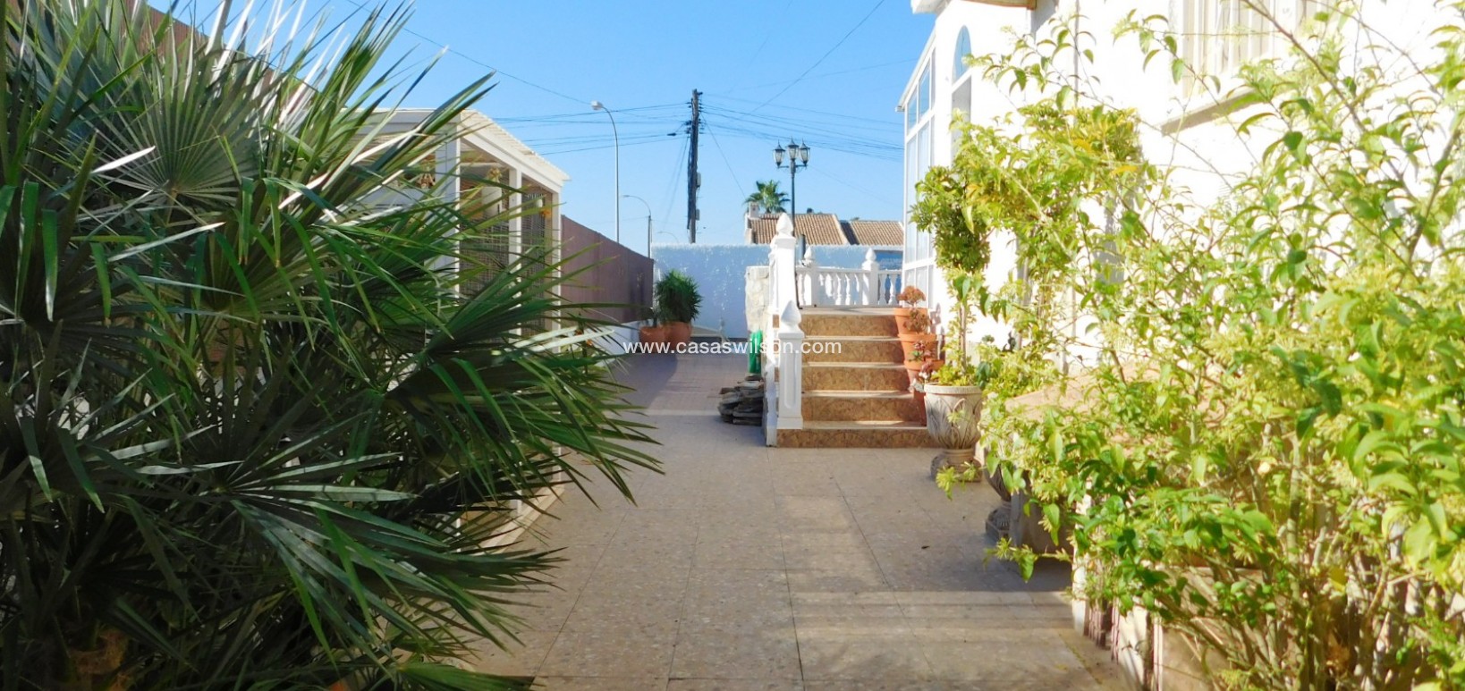 Sale - Villa - Torrevieja - San Luis