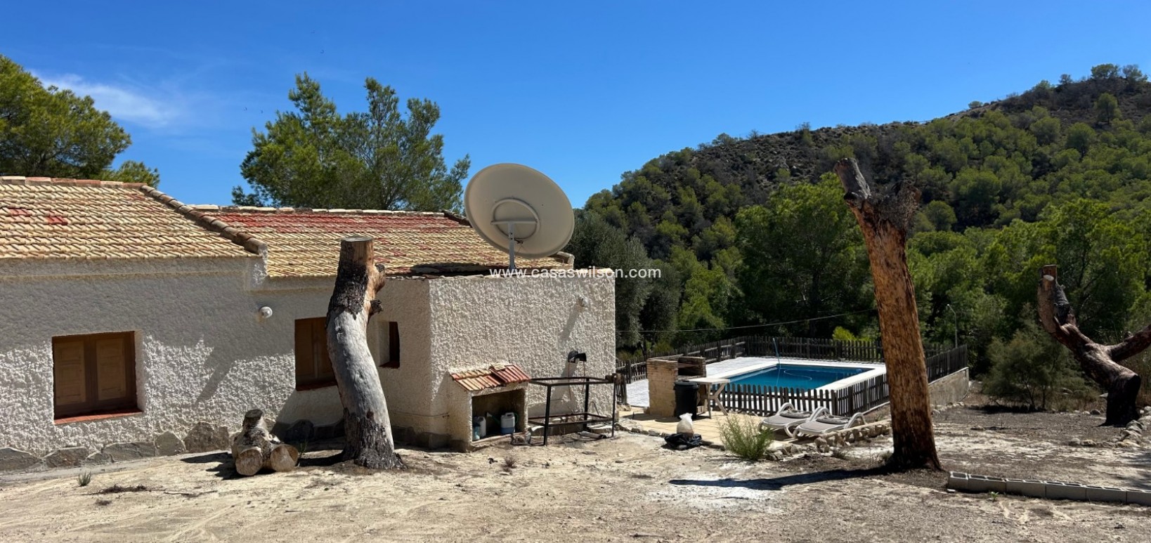 Sale - Country Property - 