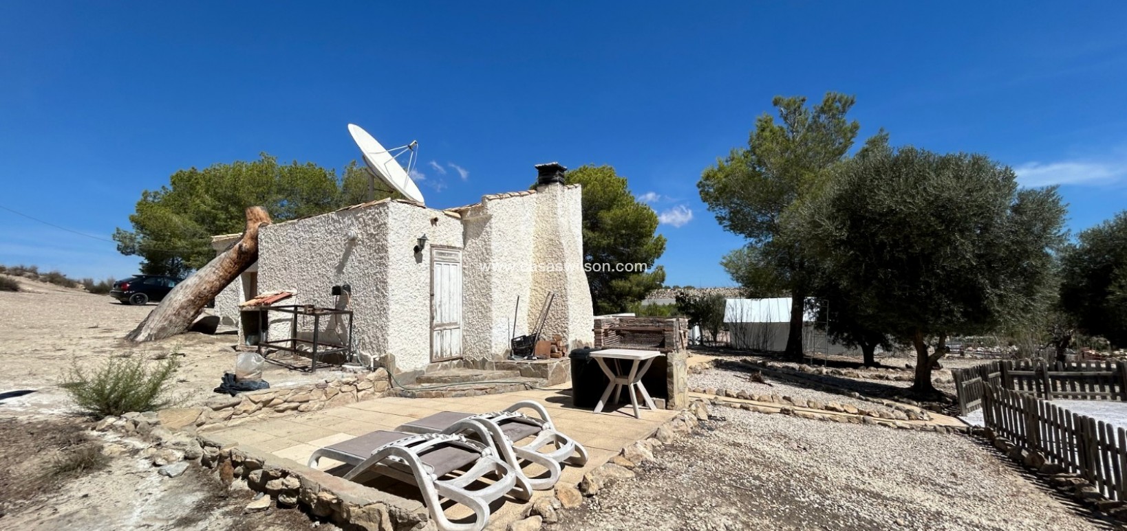 Sale - Country Property - 
