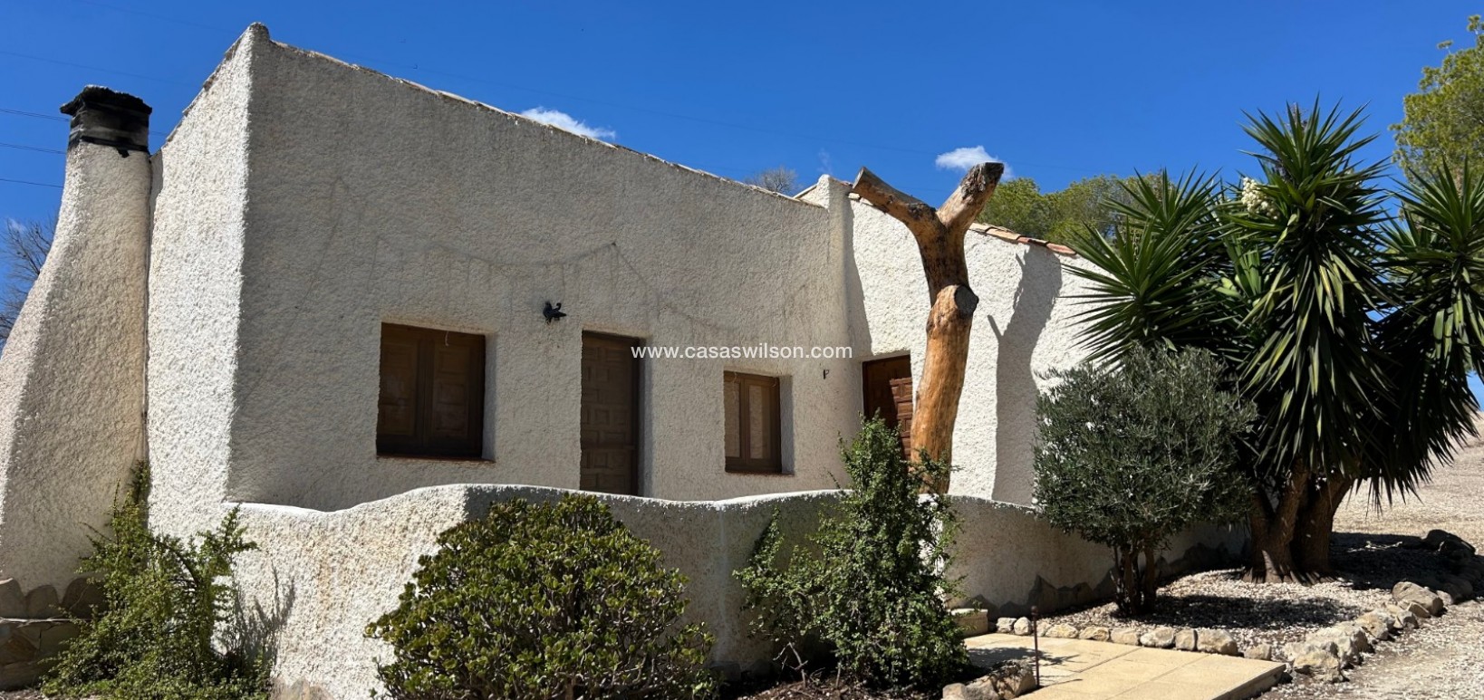 Sale - Country Property - 