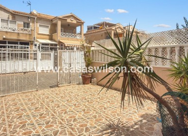 Sale - Townhouse - Torrevieja