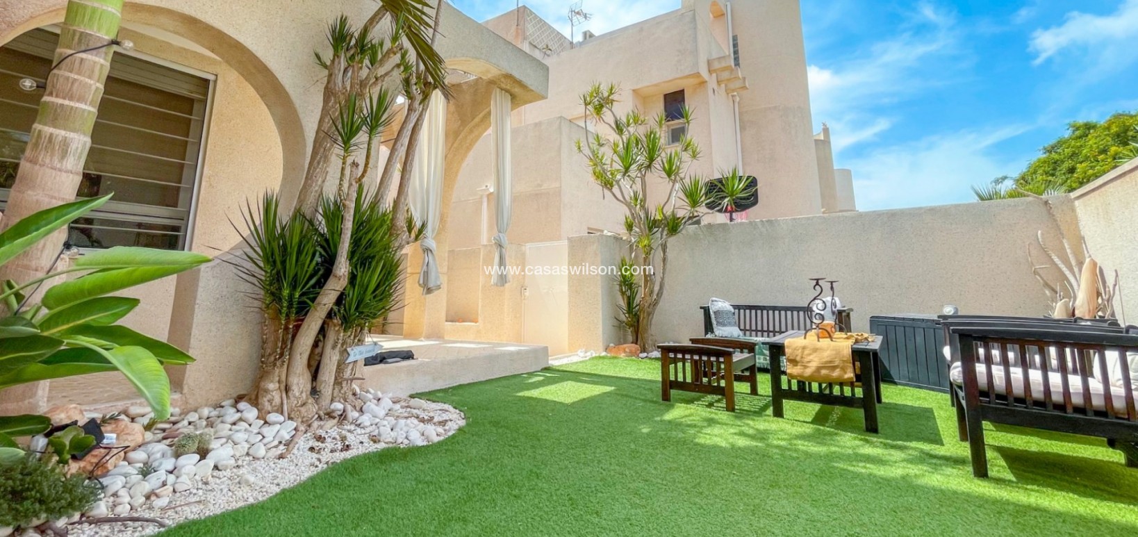 Sale - Townhouse - Torrevieja - La Siesta - El Salado -  Torreta