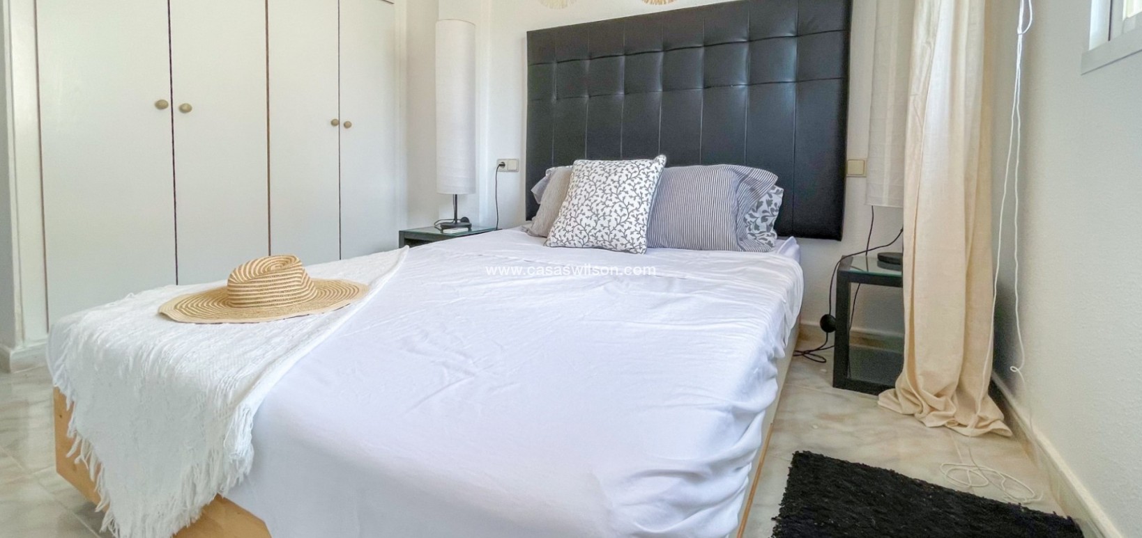 Sale - Townhouse - Torrevieja - La Siesta - El Salado -  Torreta
