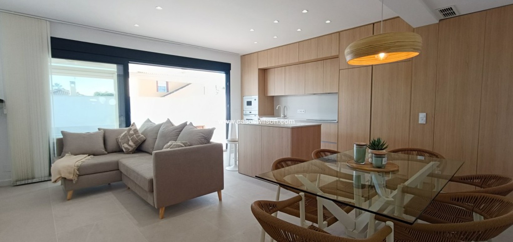 Bestaande bouw - Villa - Torrevieja  La Siesta - El Chaparral