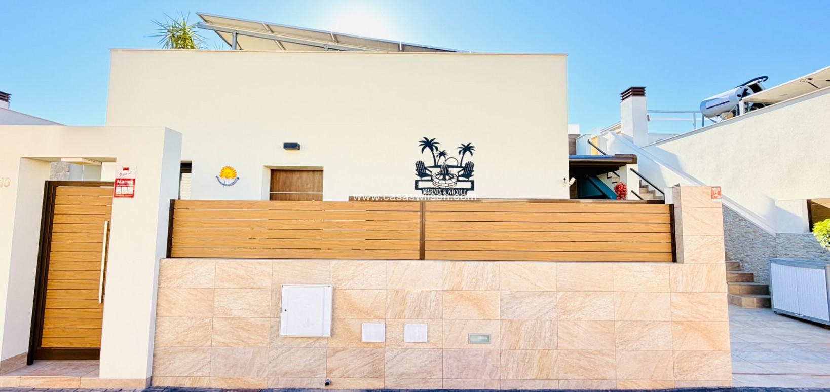 Venta - Chalet - Los Montesinos