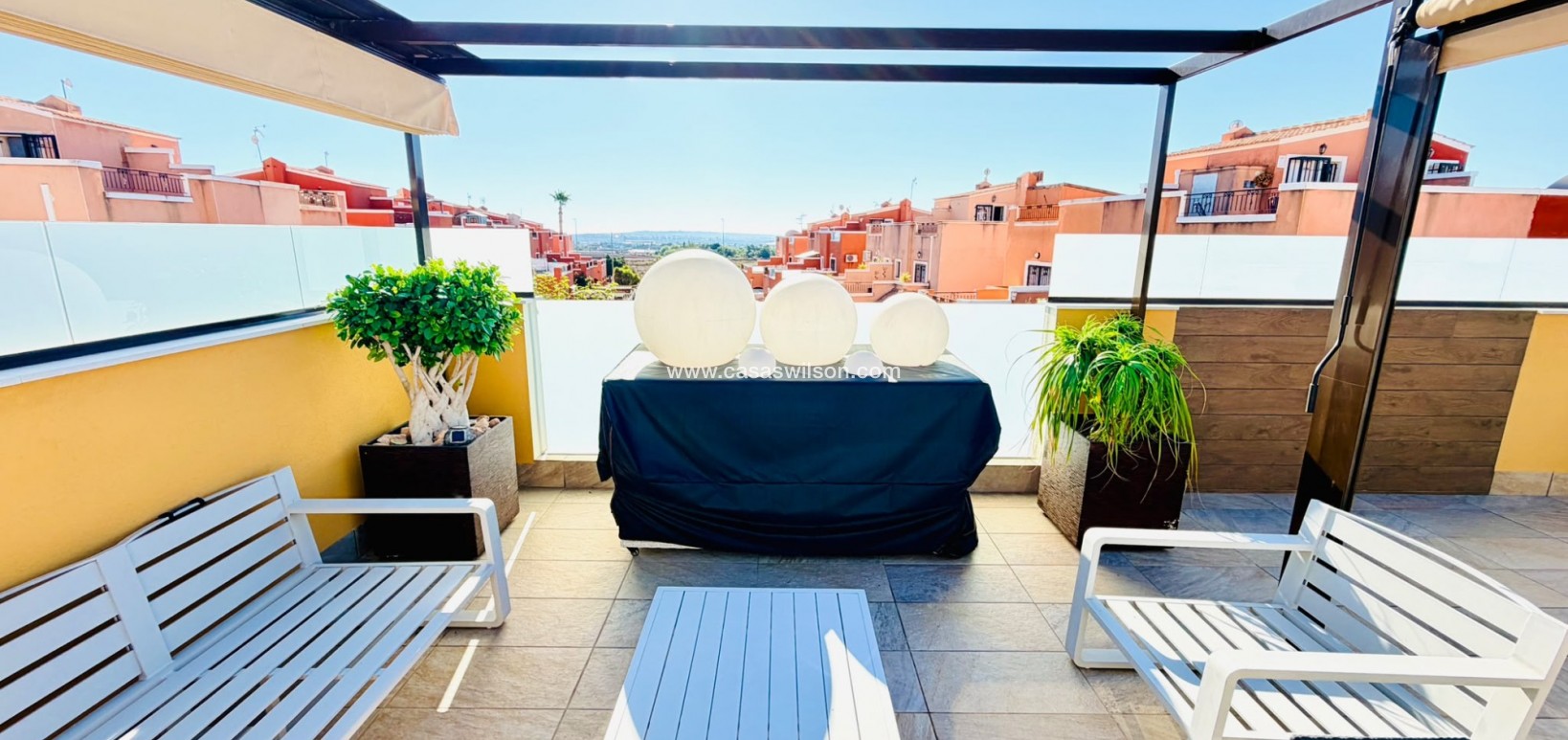 Venta - Chalet - Los Montesinos