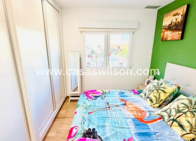 Venta - Chalet - Los Montesinos