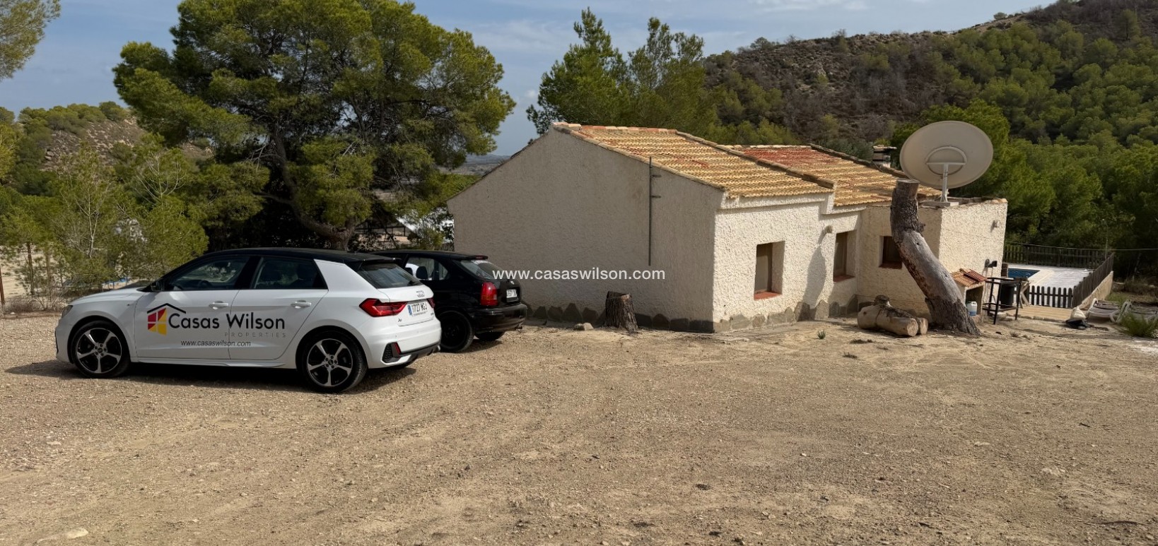Sale - Country Property - 