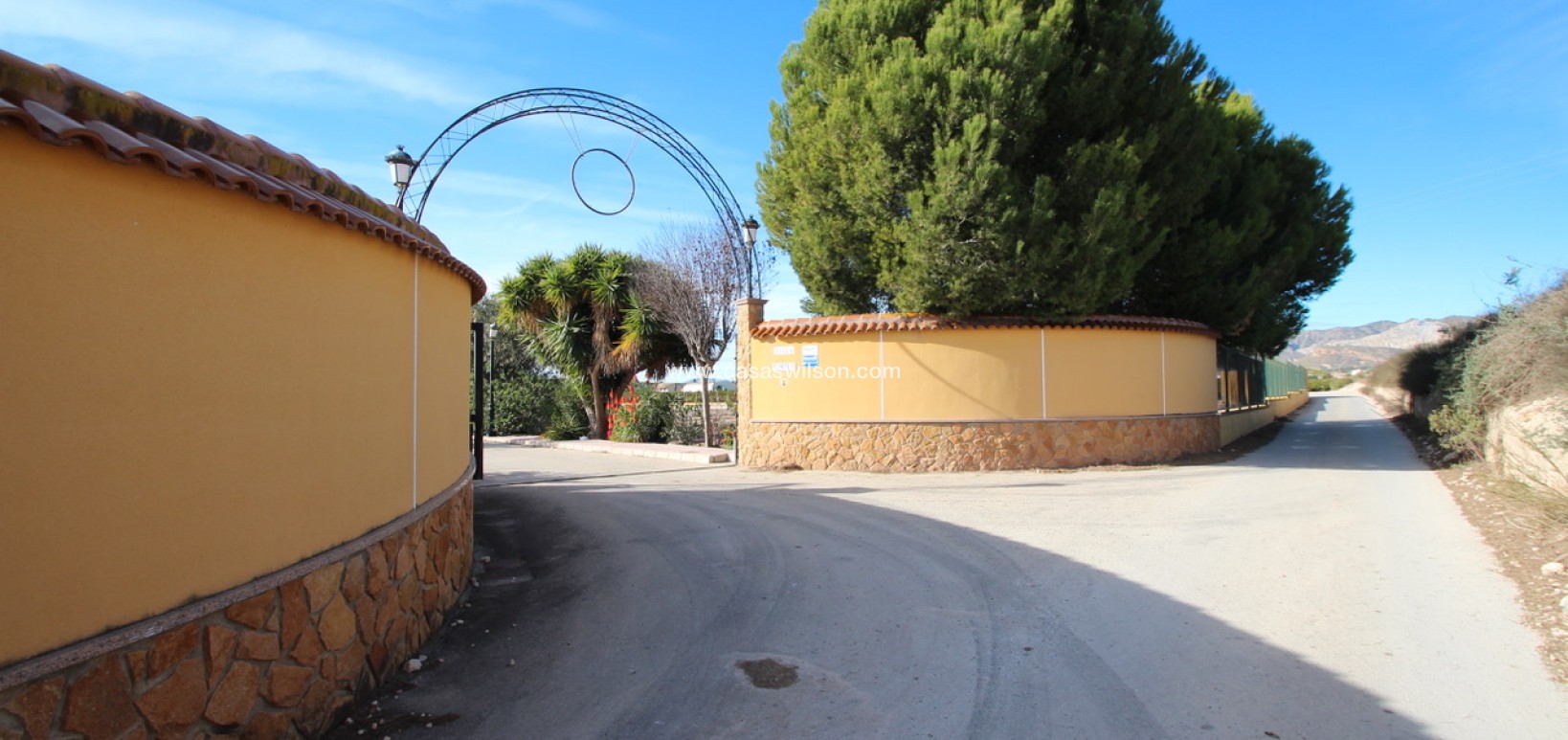 Sale - Finca / Country House -  - Costa Blanca Sur