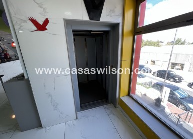 Sale - commercial - Torrevieja - Costa Blanca Sur