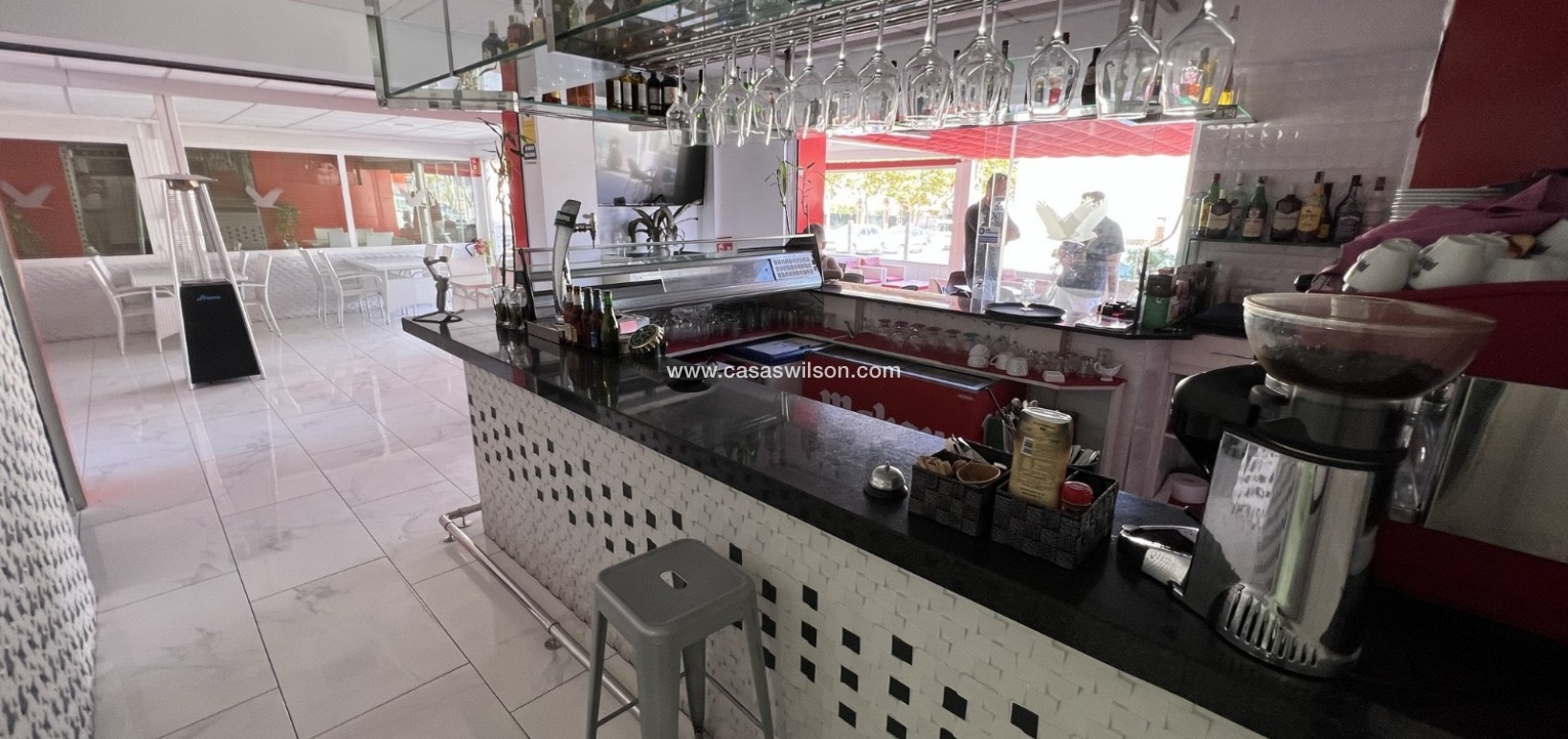 Sale - commercial - Torrevieja - Costa Blanca Sur