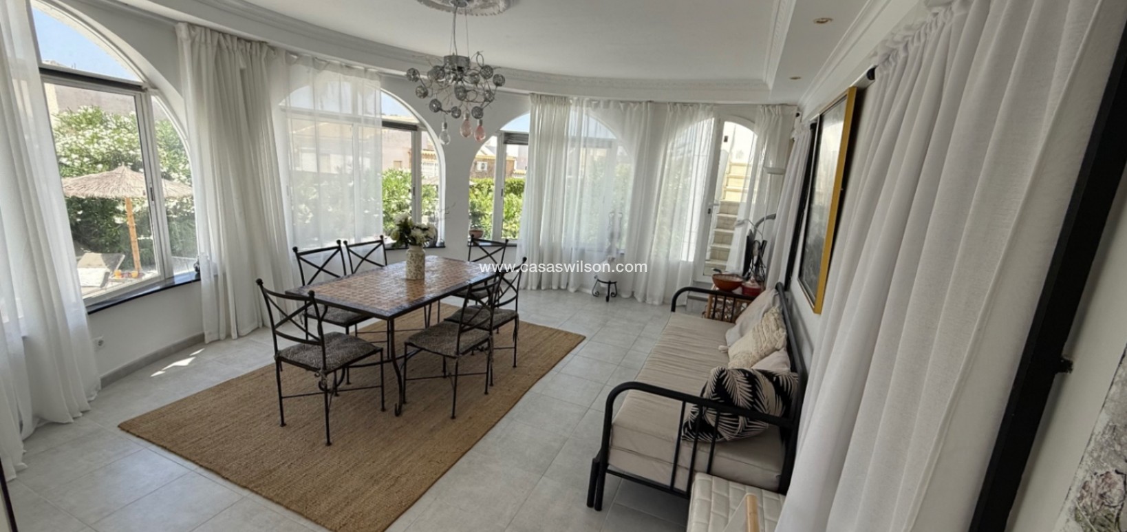 Sale - Villa - Torrevieja - Costa Blanca Sur