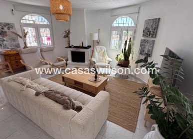 Sale - Villa - Torrevieja - Costa Blanca Sur