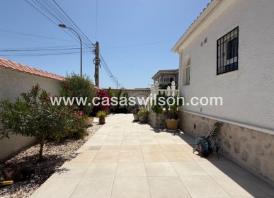 Sale - Villa - Torrevieja - Costa Blanca Sur