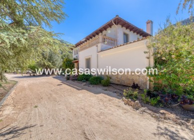 Sale - Villa - Esporlas - Mallorca