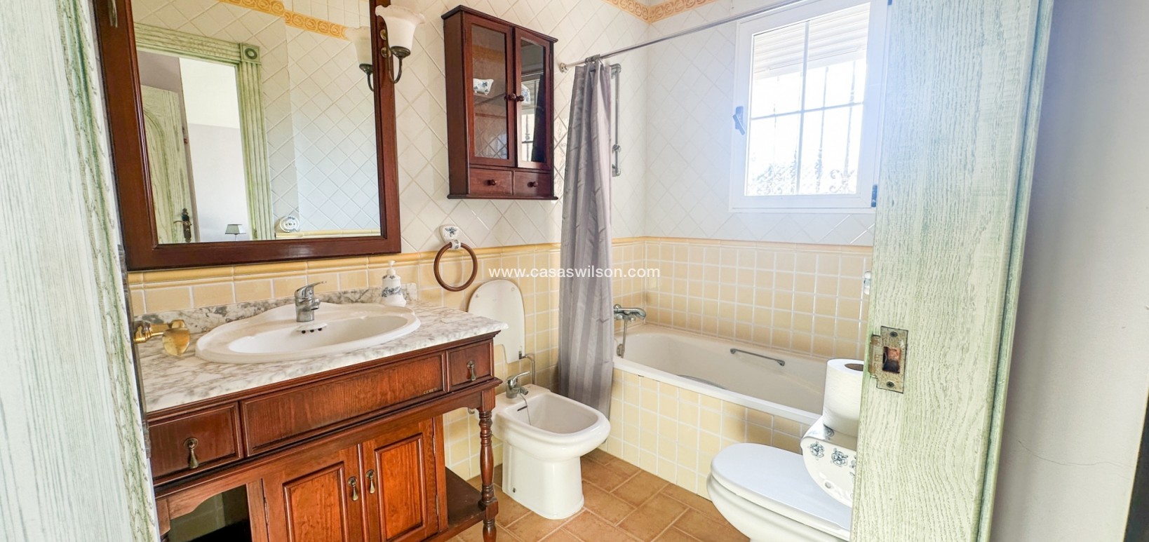 Venta - Chalet - La Mata