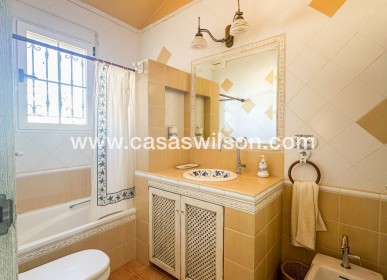 Venta - Chalet - La Mata