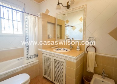 Venta - Chalet - La Mata