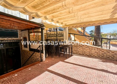 Sale - commercial - Torrevieja - Nueva Torrevieja - Aguas Nuevas