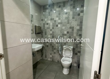 Sale - commercial - Torrevieja - Nueva Torrevieja - Aguas Nuevas