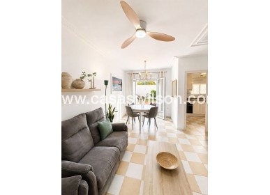 Sale - Villa - Torrevieja - Nueva Torrevieja - Aguas Nuevas