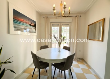 Sale - Villa - Torrevieja - Nueva Torrevieja - Aguas Nuevas