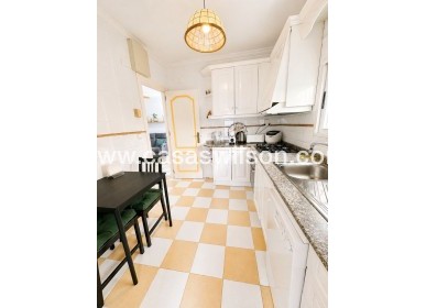 Sale - Villa - Torrevieja - Nueva Torrevieja - Aguas Nuevas