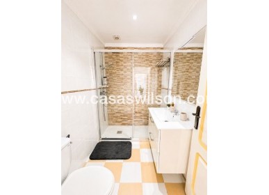 Sale - Villa - Torrevieja - Nueva Torrevieja - Aguas Nuevas