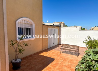 Sale - Villa - Torrevieja - Nueva Torrevieja - Aguas Nuevas
