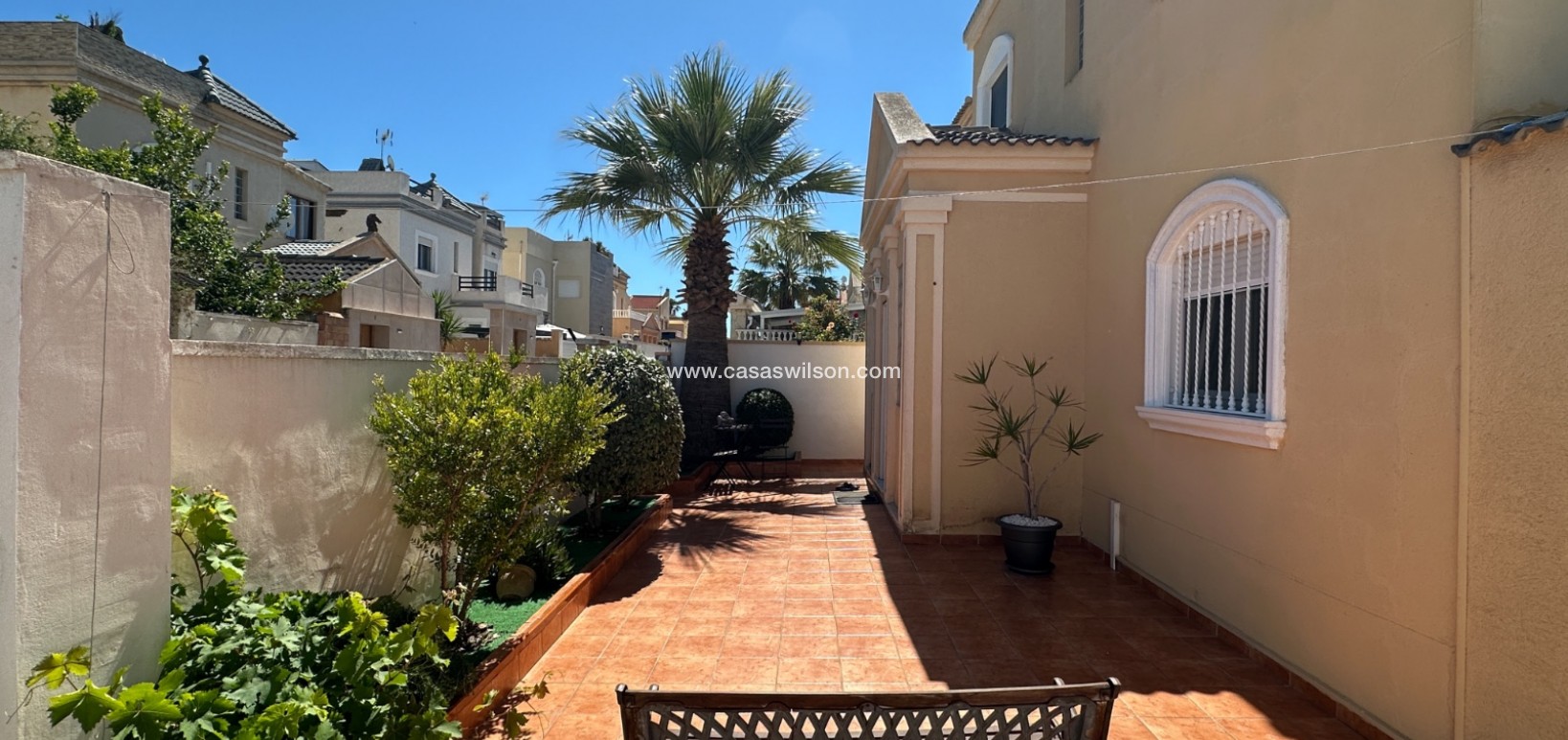 Sale - Villa - Torrevieja - Nueva Torrevieja - Aguas Nuevas