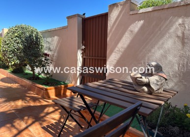 Sale - Villa - Torrevieja - Nueva Torrevieja - Aguas Nuevas